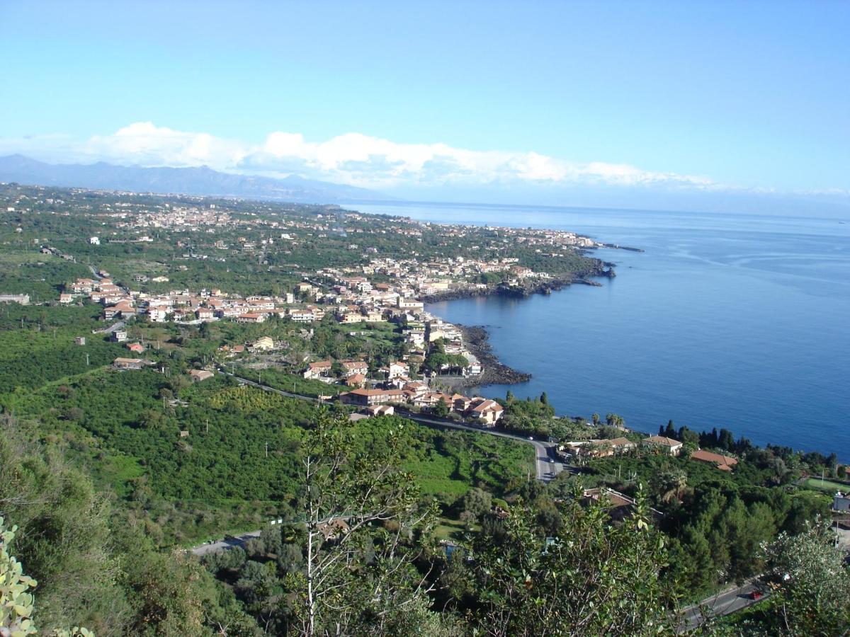 Tuttifrutti Holiday Acireale Exterior photo