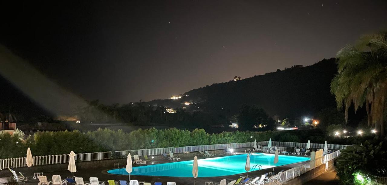 Tuttifrutti Holiday Acireale Exterior photo