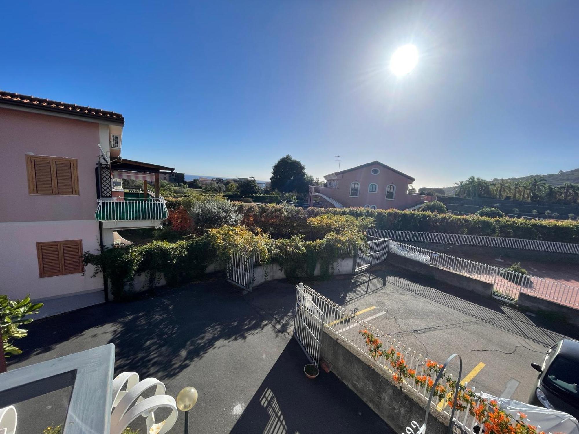 Tuttifrutti Holiday Acireale Exterior photo